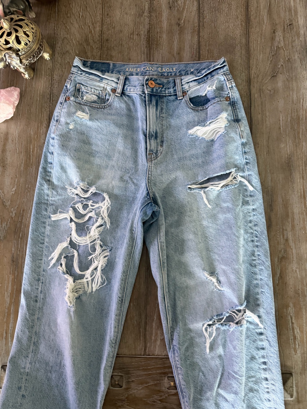 American Eagle Outfitters Light Blue Distressed Relaxed Mom Jeans - Picture 3 of 11
